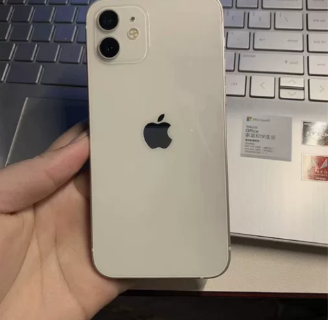 苹果iphone 12 128G，白色，成...