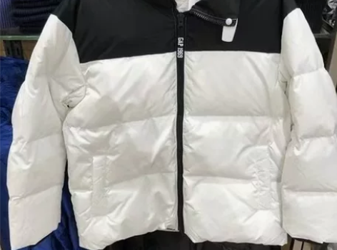 GAP男士羽绒服全新吊牌还在！ 买大了实在...