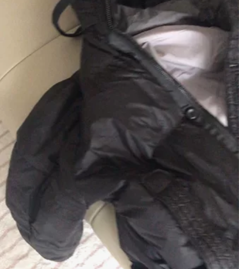 男士羽绒服，很暖和，九成新，130到160...