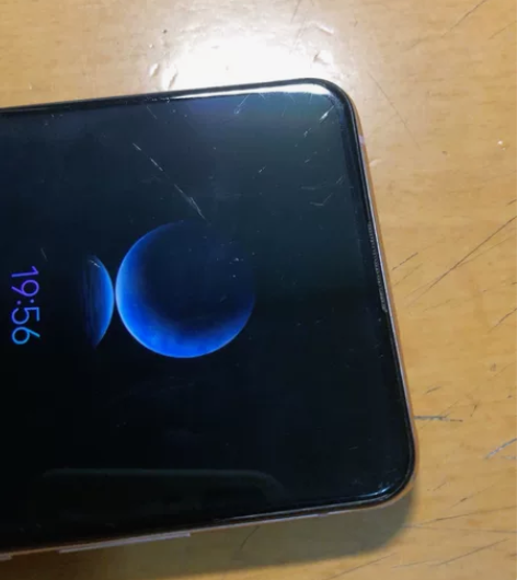 vivox27 8+128g 急用钱，屏幕...