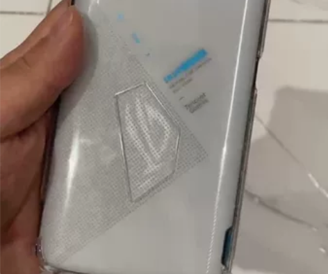 华硕rog5s游戏手机 成色可以 吊打黑鲨...