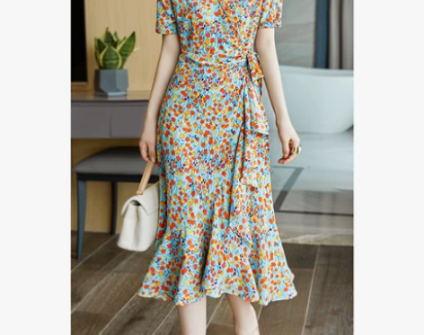 法式风情 v领碎花 收腰显瘦荷叶边 不规则...