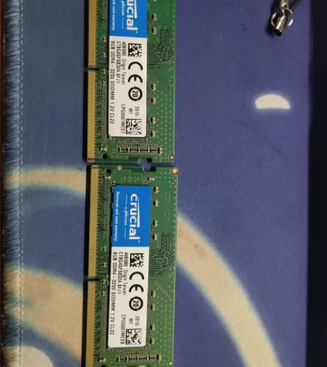 笔记本内存条，镁光8GDDR4 3200M...