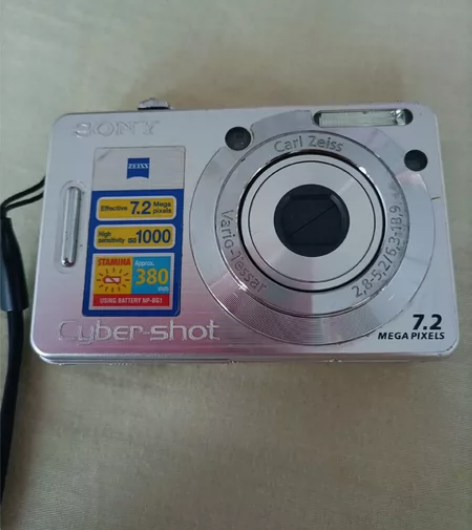 索尼W55卡片机  功能完好 没怎么用，闲...