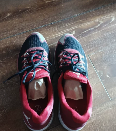 Jordan乔丹44码 正品!44码9成新...