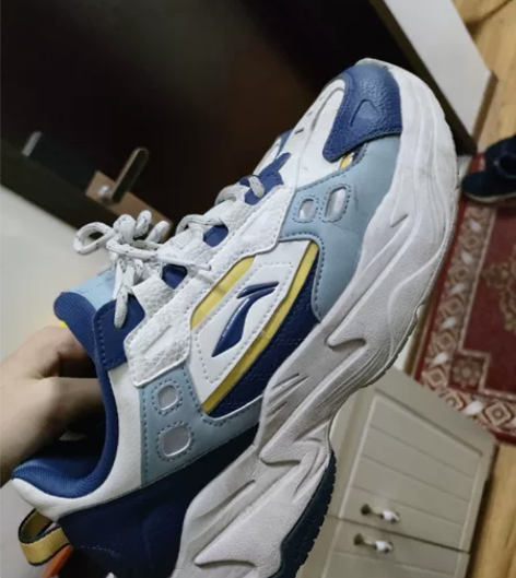 李宁运动跑鞋，今年十月份购买，闲置出售 感...