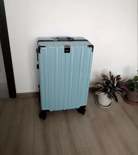 超大密码箱 旅行箱 万向轮 大容量24寸，...