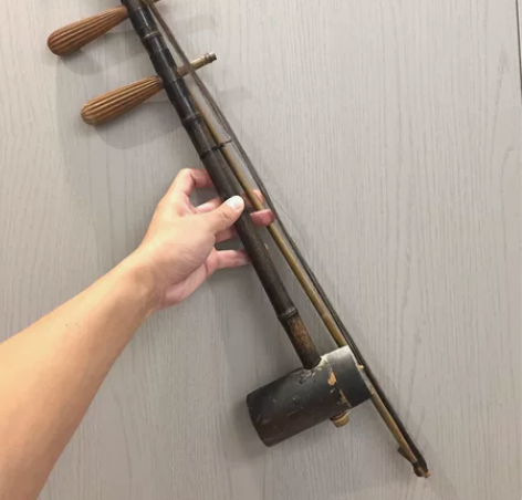 宫家岛藏老乐器几十年的老京胡，紫竹斑竹罗汉...