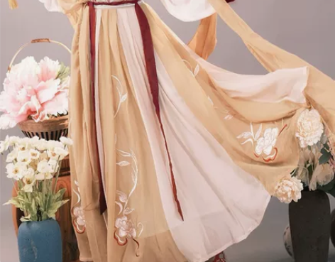 汉服送披帛 送发簪 送璎珞 加十块钱送发包...