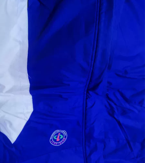 俩件榆树一高中棉校服170码  九成新处理...