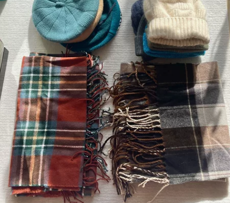 博主闲置全新围巾18！！！原价60+ 可和...