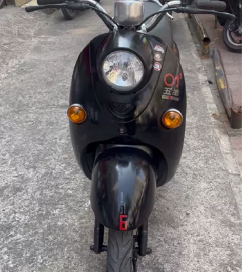 广州五羊，钦州绿牌电动车，72伏，今年电瓶...