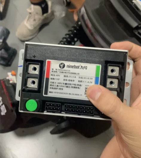 九号原装控制器就用了10天 感兴趣的话点“...