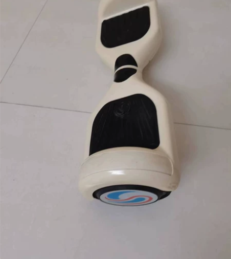 龙吟电动平衡车 原价全新700  6.5寸...