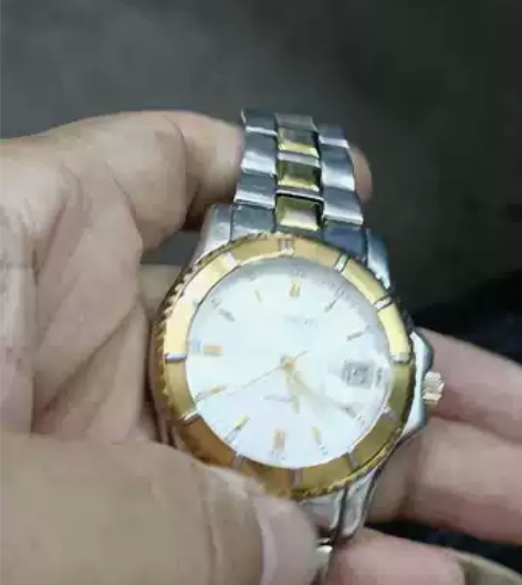 罗西尼自动手表，男款表径约38大左右，实物...