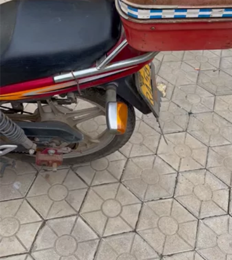 Suzuki/铃木钻豹125 感兴趣的话点...