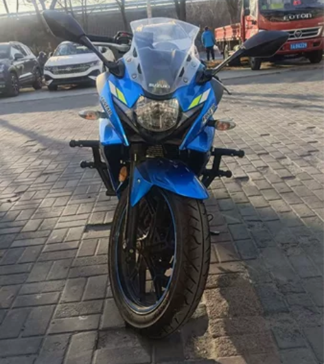 铃木GSX 精品二手车 21年6月，200...