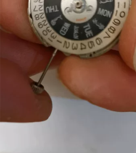 日本原装精工7009机芯,上弦会走时,不包...