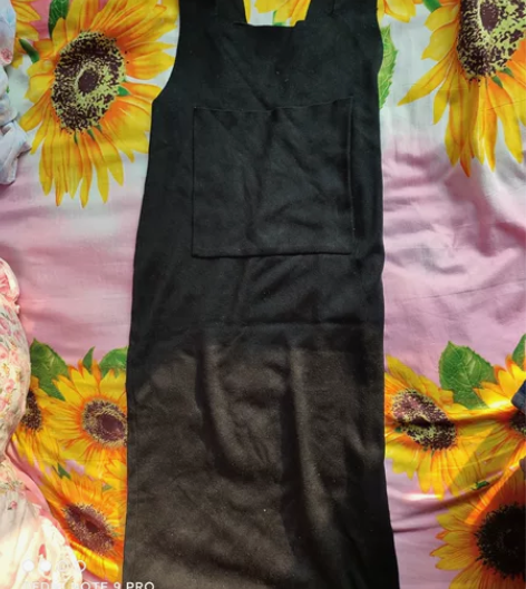 针织背带裙。长度到膝盖位置。适合80斤到1...