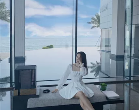 蝴蝶结胸前褶皱鱼骨收腰白色连衣裙少女花苞蓬...