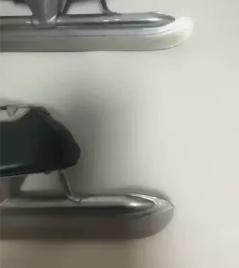 速滑冰刀鞋两双,冰剑冰刀鞋。准新鞋,皮里皮...