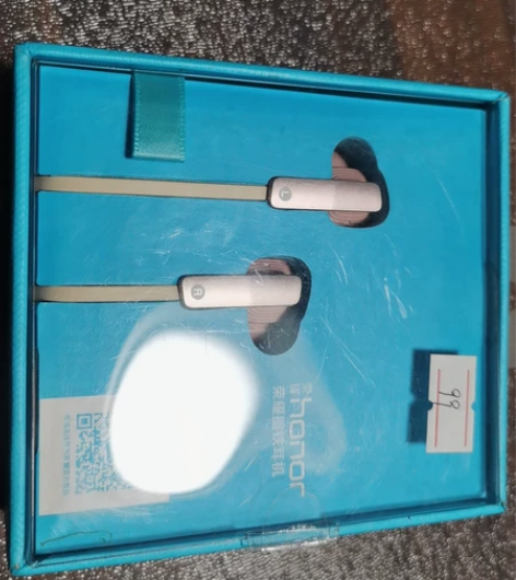 全新荣耀产品，入耳式3.5有线降噪耳机，非...