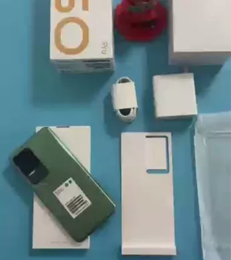 Redmi K50 Pro 天玑9000年...