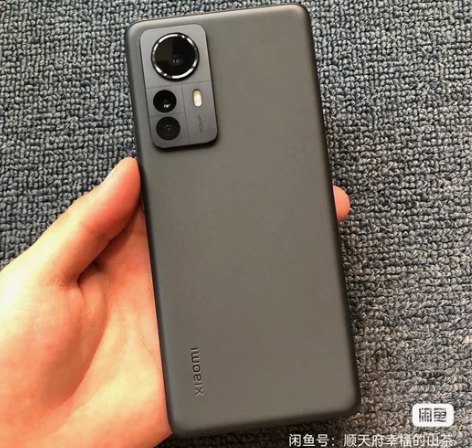 小米12Pro，换机出，95新，屏幕有轻微...
