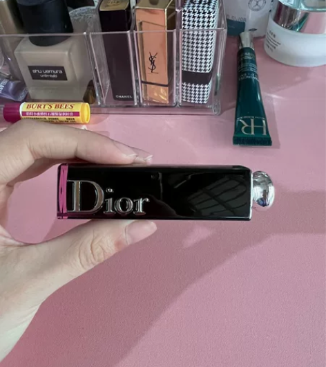 迪奥740 自用口红无包装盒 本人自己在线...