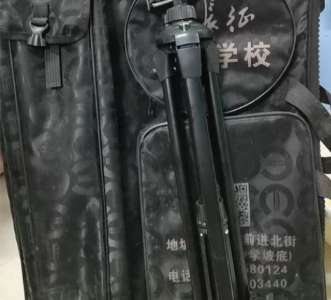 画包和画架 感兴趣的话点“我想要”和我私聊...