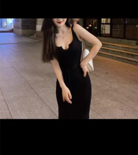 Mimo dk性感女人味方领吊带裙修身气质...