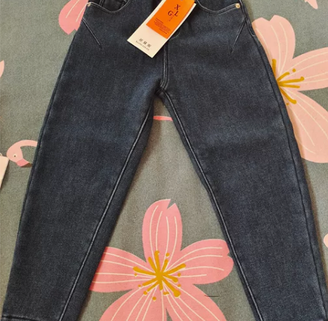 精品蓝色牛仔裤，加绒款，喜欢的来！ 裤长6...