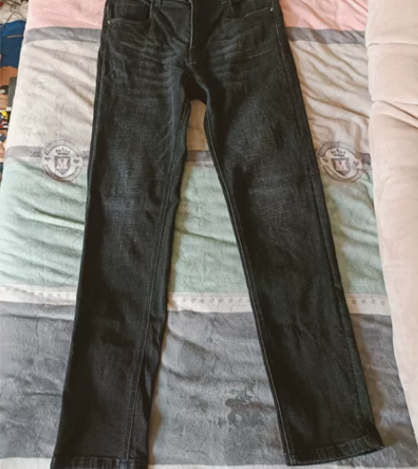 2022新男款黑色百搭牛仔裤直筒裤，尺码3...