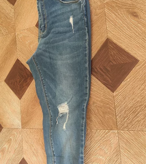 森马薄款170/72a破洞牛仔裤，九新以上...