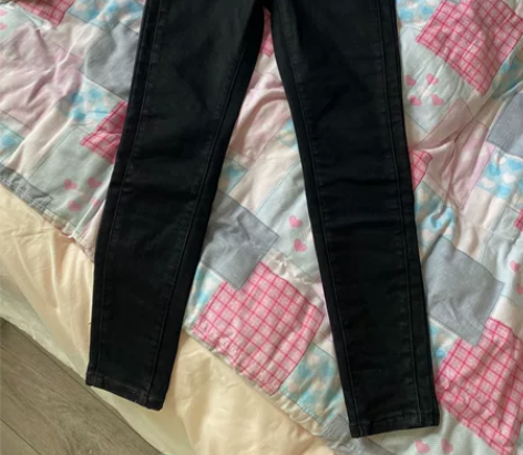 Veromada牛仔裤,九分,M码,加点薄...