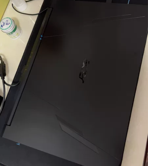 宏碁Acer暗影骑士擎  几乎全新 送键盘...