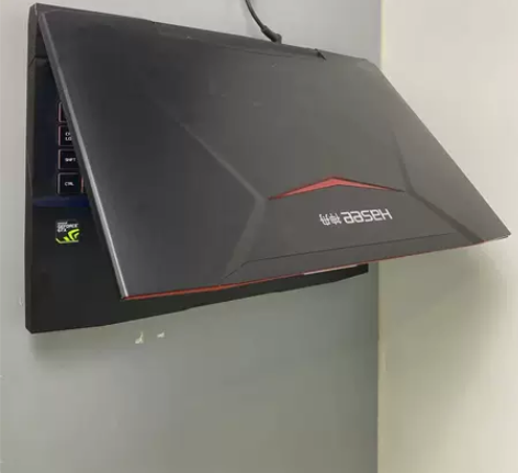 神舟战神游戏本 i7 8G 128固态+1...