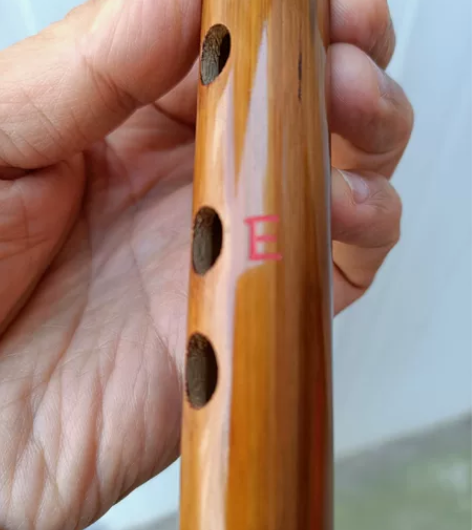 笛子E调  嘎嘎新  买回来不会吹 现在转...