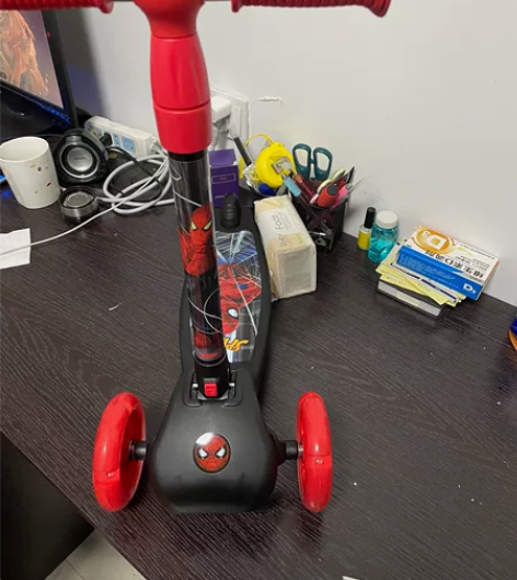 Mesuca麦斯卡，蜘蛛侠的滑板车，买东西...