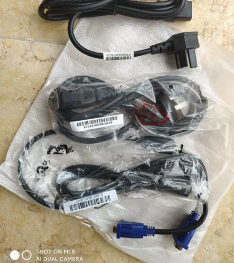 台式机电源线二条、电脑数据线一条，新机拆包...