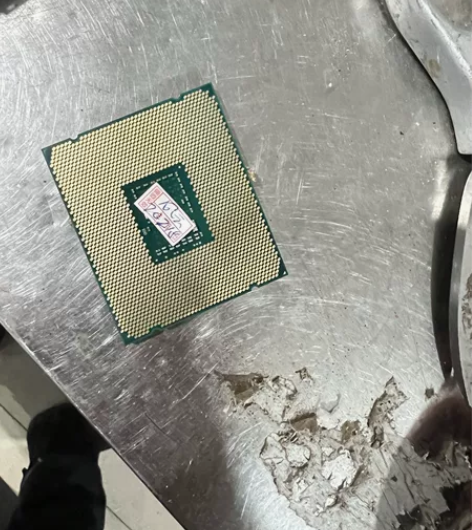 X99主板带Cpu志强e52678V3，三...
