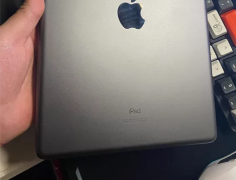帮舍友出ipad8代 99新无瑕疵128g...