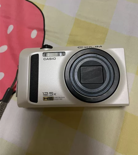卡西欧相机ex-zr100杠杠新！二手商品...