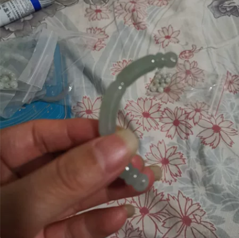 断镯翡翠 做成了藕节 之前想做手链，懒得弄...