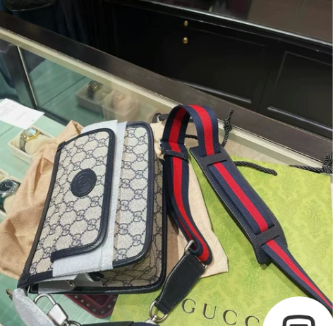 正品GUCCI古驰饰互扣式双G迷你手袋肩背...