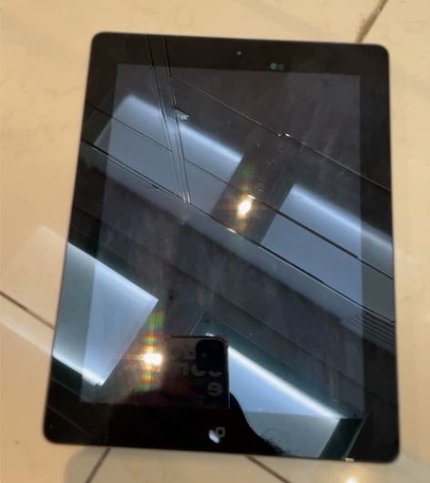 闲置iPad 成色如图,没怎么用过 想要的...