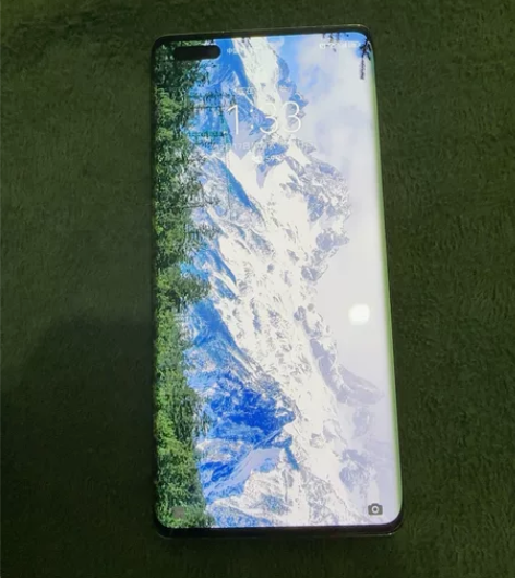 出一台自用的华为mate 40pro 8+...