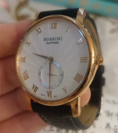 罗西尼手表，正品，8成新，低价转让。 感兴...