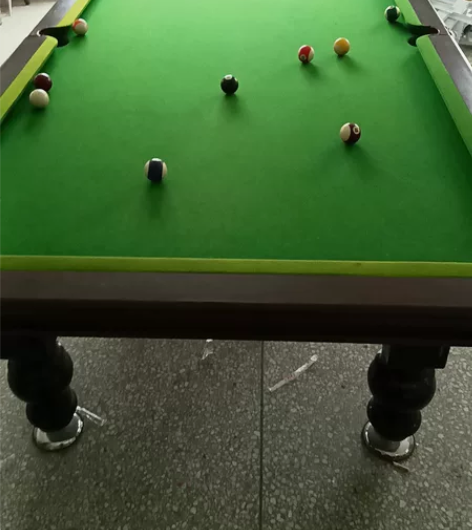 大理石台球桌，桌面平整，购买后装上就可以正...