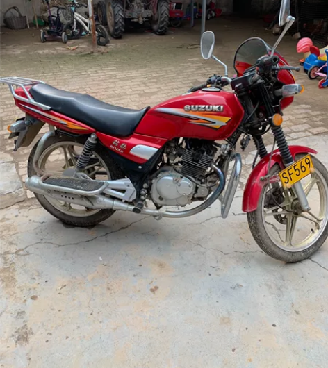 宗申钻豹摩托车   买来没怎么骑过一直闲置...